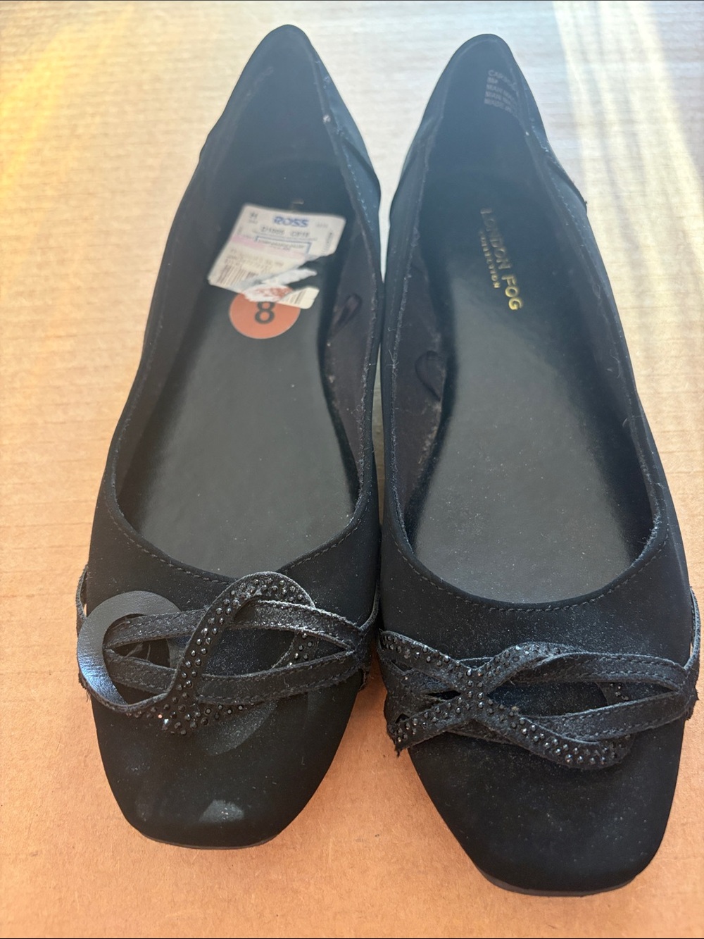 London Fog Black Women's Ballet Flats with Decorative Bow